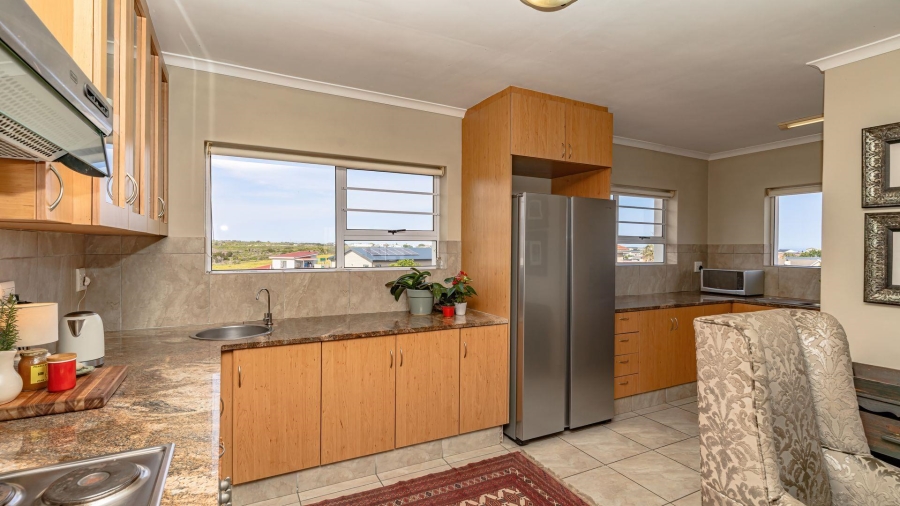 3 Bedroom Property for Sale in Perlemoenbaai Western Cape
